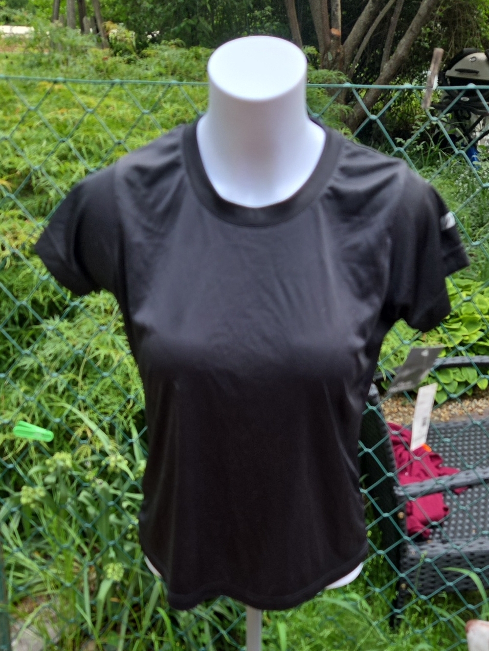 Sears Black Short-Sleeve Performance Tee